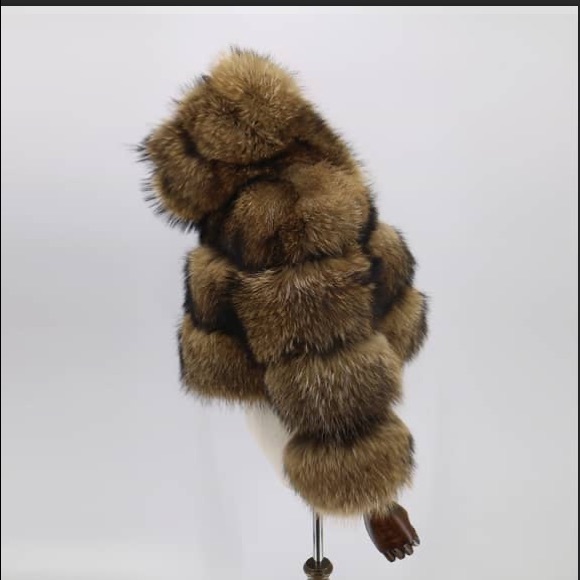 Raccoon Fur Hooded Jacket - Picture 3 of 3